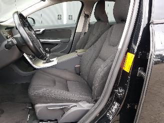 Volvo V-60 1.6 D2 Momentum picture 15