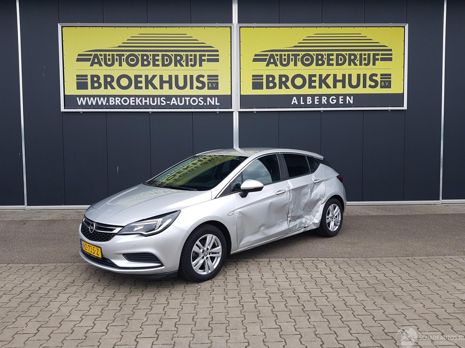Opel Astra 1.6 CDTI Business+