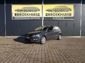 damaged passenger cars Volkswagen Polo 1.2 TSI Highline 2016/12