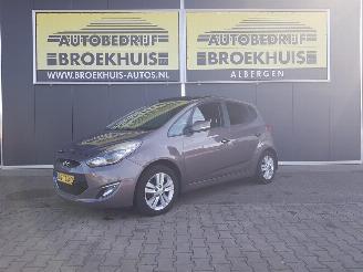Vaurioauto  passenger cars Hyundai Ix20 1.6i i-Vision 2012/1