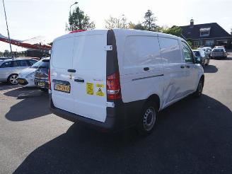 skadebil bedrijf Mercedes Vito 110 CDi 2021/12
