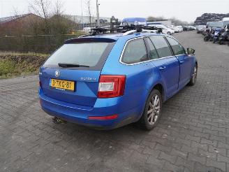 Auto da rottamare Skoda Octavia Combi 1.2 TSi 2014/3