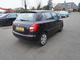 Autoverwertung Skoda Fabia 1.2i 2011/7