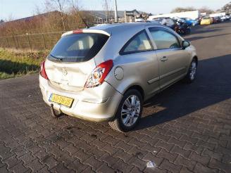 Coche siniestrado Opel Corsa 1.2 16v 2006/11