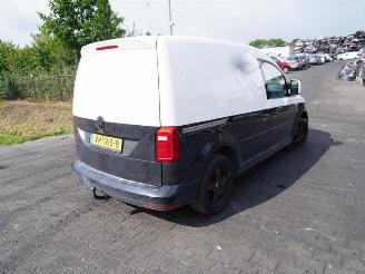 demontáž dodávky Volkswagen Caddy 2.0 TDi 2015/8
