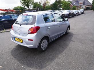 uszkodzony samochody osobowe Mitsubishi Space-star 1.0 12v 2017/7