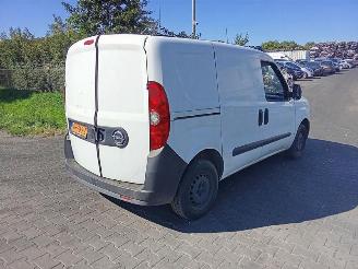 desmontaje vehículos comerciales Opel Combo VAN 1.3 CDTi 2014/4