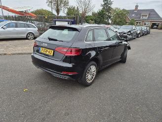 Voiture accidenté Audi A3 1.4 16V 2014/12