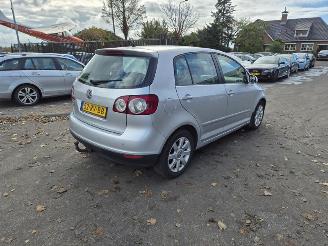 škoda osobní automobily Volkswagen Golf 2.0 FSI 16V 2005/9