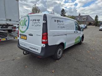 skadebil bedrijf Mercedes Vito 1.7 16V 2021/8