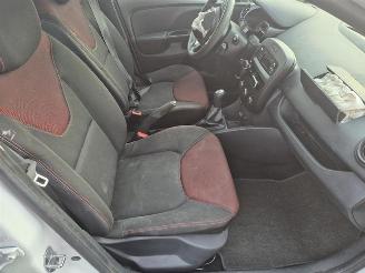 Renault Clio 0.9 TCe picture 11