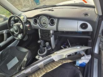 Mini Cooper 1.6 16v picture 5