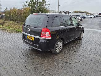  Opel Zafira 1.8  16v 2010/3