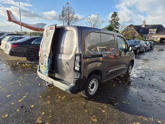 skadebil bedrijf Citroën Berlingo 1.5 BlueHDi 2022/6