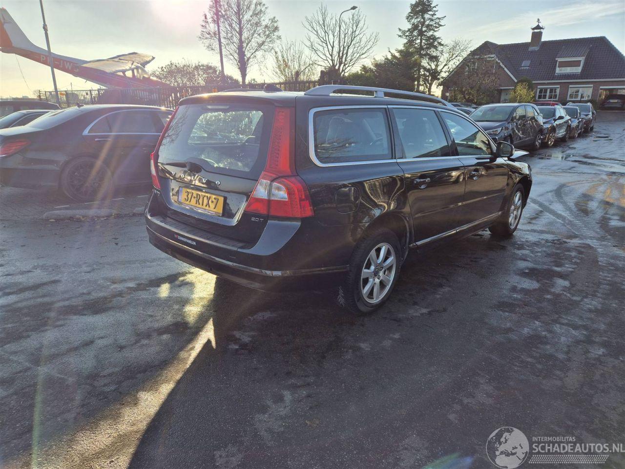 Volvo V-70 2.0T 16v