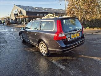 Volvo V-70 2.0T 16v picture 2