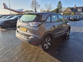 uszkodzony samochody osobowe Opel Crossland 1.2 12v Turbo 2021/2