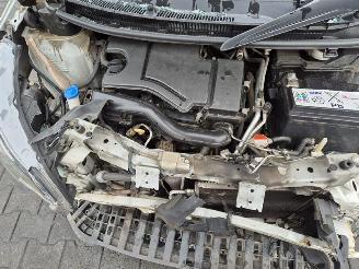 Peugeot 108 1.0 12v picture 8