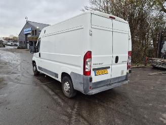 Peugeot Boxer 2.2 HDi picture 2