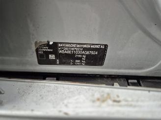 BMW 3-serie 330e picture 9