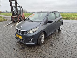 Peugeot 108 1.0 12V picture 3