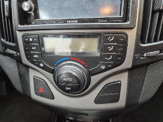 Hyundai I-30 Crosswagon 1.6 CVVT picture 10