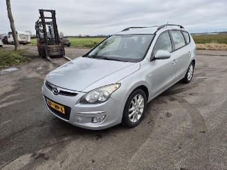 Hyundai I-30 Crosswagon 1.6 CVVT picture 3