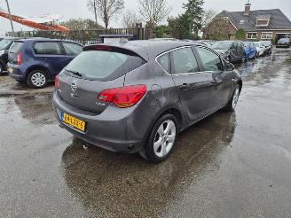 Auto incidentate Opel Astra 1.4 Turbo 2010/7