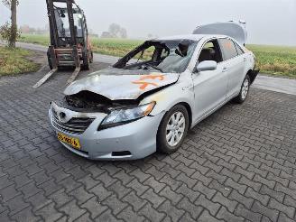 Toyota Camry 2.5 Hybrid picture 3