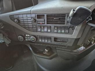 Volvo FH 500 PTO picture 23