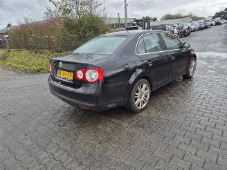  Volkswagen Jetta 1.6 FSi 2007/7