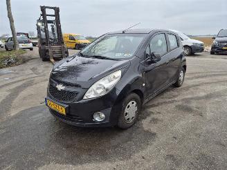 Chevrolet Spark 1.0 picture 3