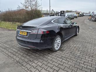 Uttjänta bilar auto Tesla Model S 85 2014/6