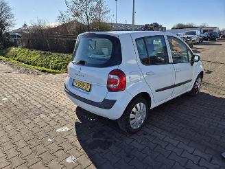 Purkuautot passenger cars Renault Modus 16 16v 2012/10