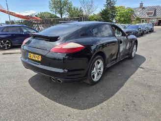 Schadeauto Porsche Panamera 4S 2012/6