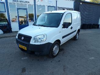 damaged commercial vehicles Fiat Doblo 1.9 MultiJet Basis 2009/7