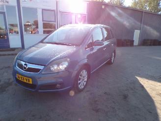 Auto incidentate Opel Zafira 2.2 Cosmo 2007/9