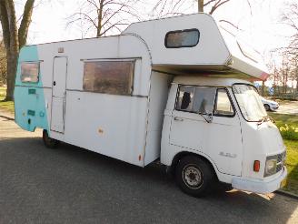 krockskadad bil auto Mercedes Challenger l 207 1978/12