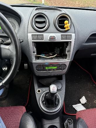 Ford Fiesta  picture 17