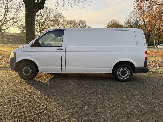 Volkswagen Transporter  picture 2