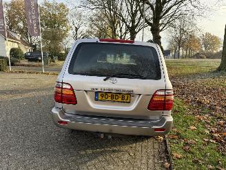 Toyota Landcruiser-100  picture 7