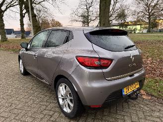 Renault Clio  picture 3