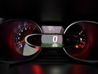 Renault Clio  picture 16