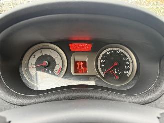 Renault Clio  picture 13