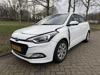 Vaurioauto  passenger cars Hyundai I-20  2018/1