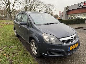 Opel Zafira  picture 7