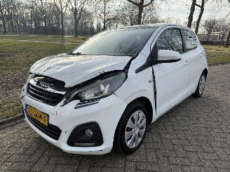 Schadeauto Peugeot 108  2015/1