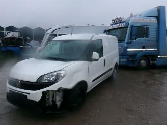 damaged commercial vehicles Fiat Doblo 1.6 D-Multijet SX 2018/5