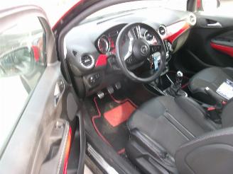 krockskadad bil auto Opel Adam 1.2 Glam 2019/8