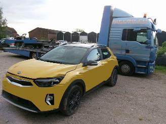 Damaged car Kia Stonic 1.0 Sense 2021/5